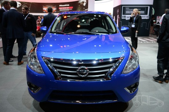 Nissan Versa 2015 – thay đổi nhạt nhưng rẻ	